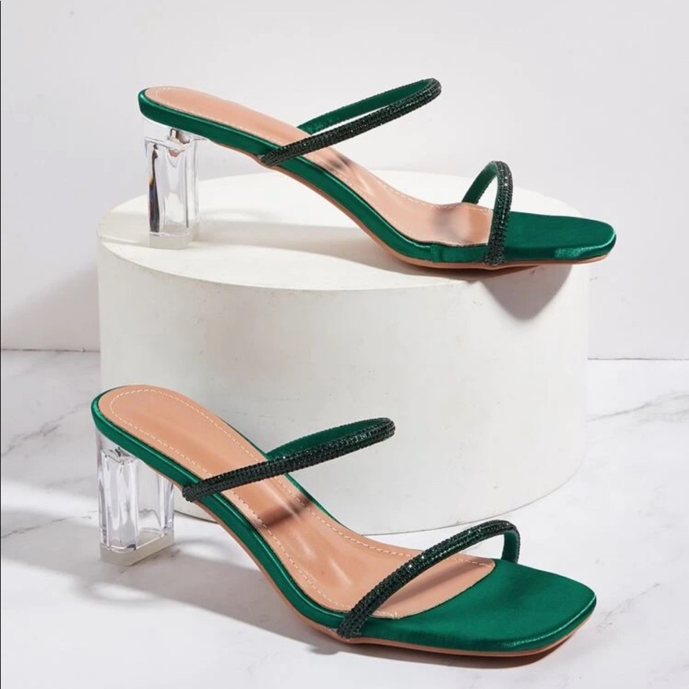 Rhinestone Decor Chunky acrylic heel Sandal Green. Great condition